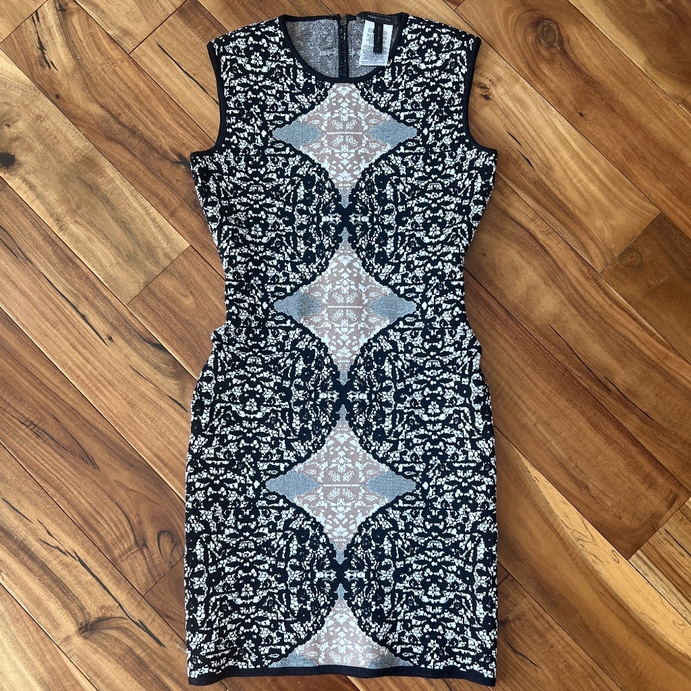 BCBG MaxAzria “Jose” Jackquard Dress Size S